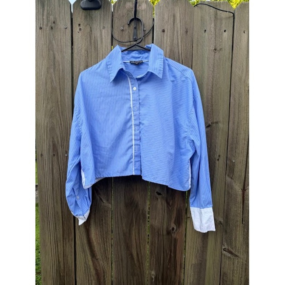 Preppy Thread Story Button Down Womens Large Blue Pinstripe Cropped Shirt Modern